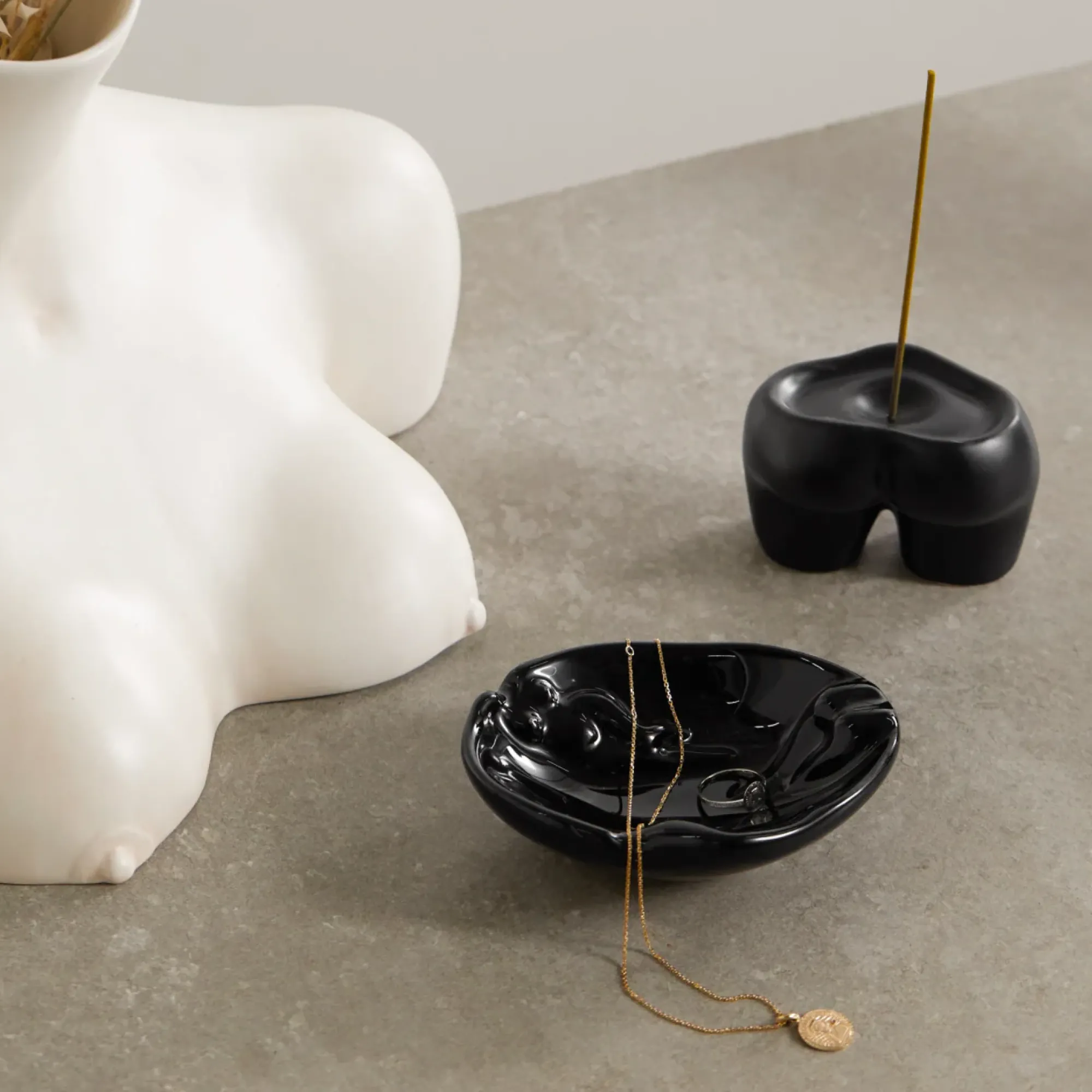 Anissa Kermiche Asstray (Black) Outlet